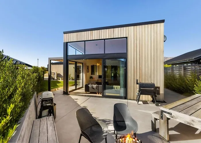 Alpine Hideaway Eco Retreat *